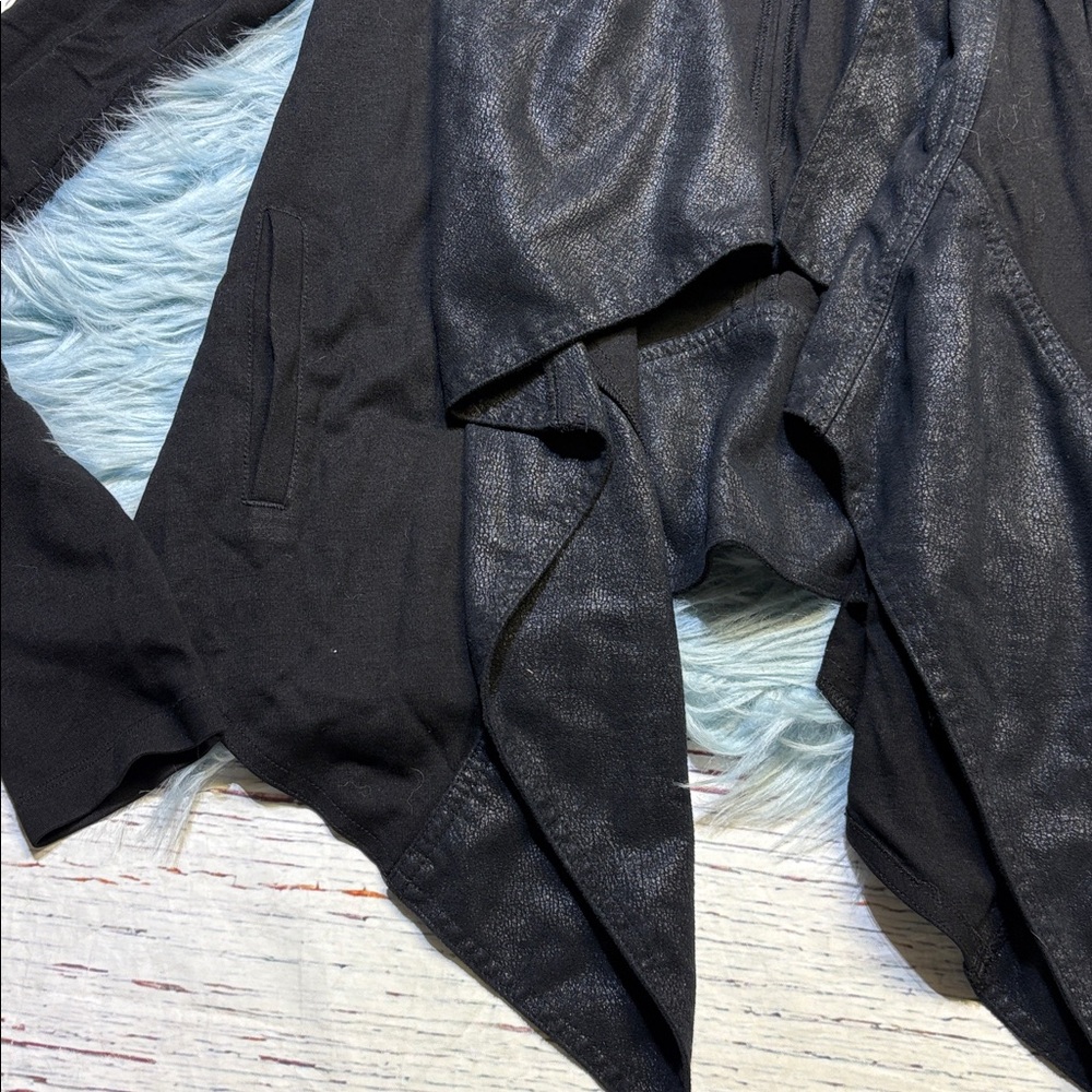 CAbi Black Draped Open-Front Cardigan Mixed Media Black Sz s - Picture 3 of 7